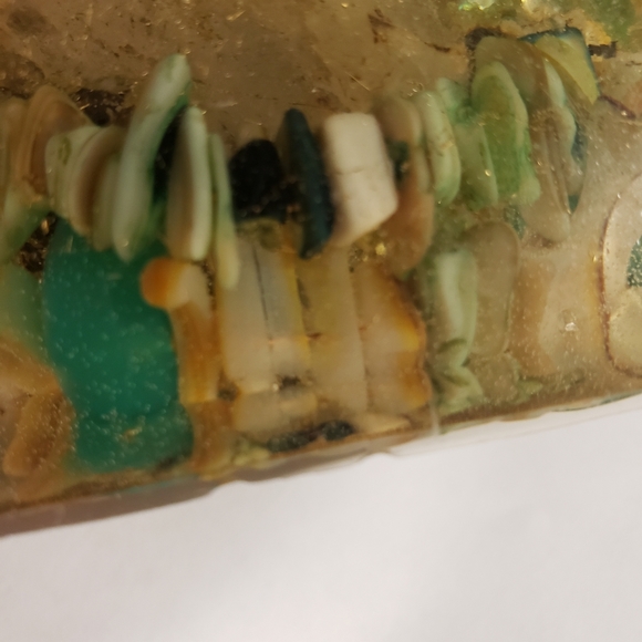 Handmade Orgonite Crystal & Fluorite Generator - Picture 8 of 9